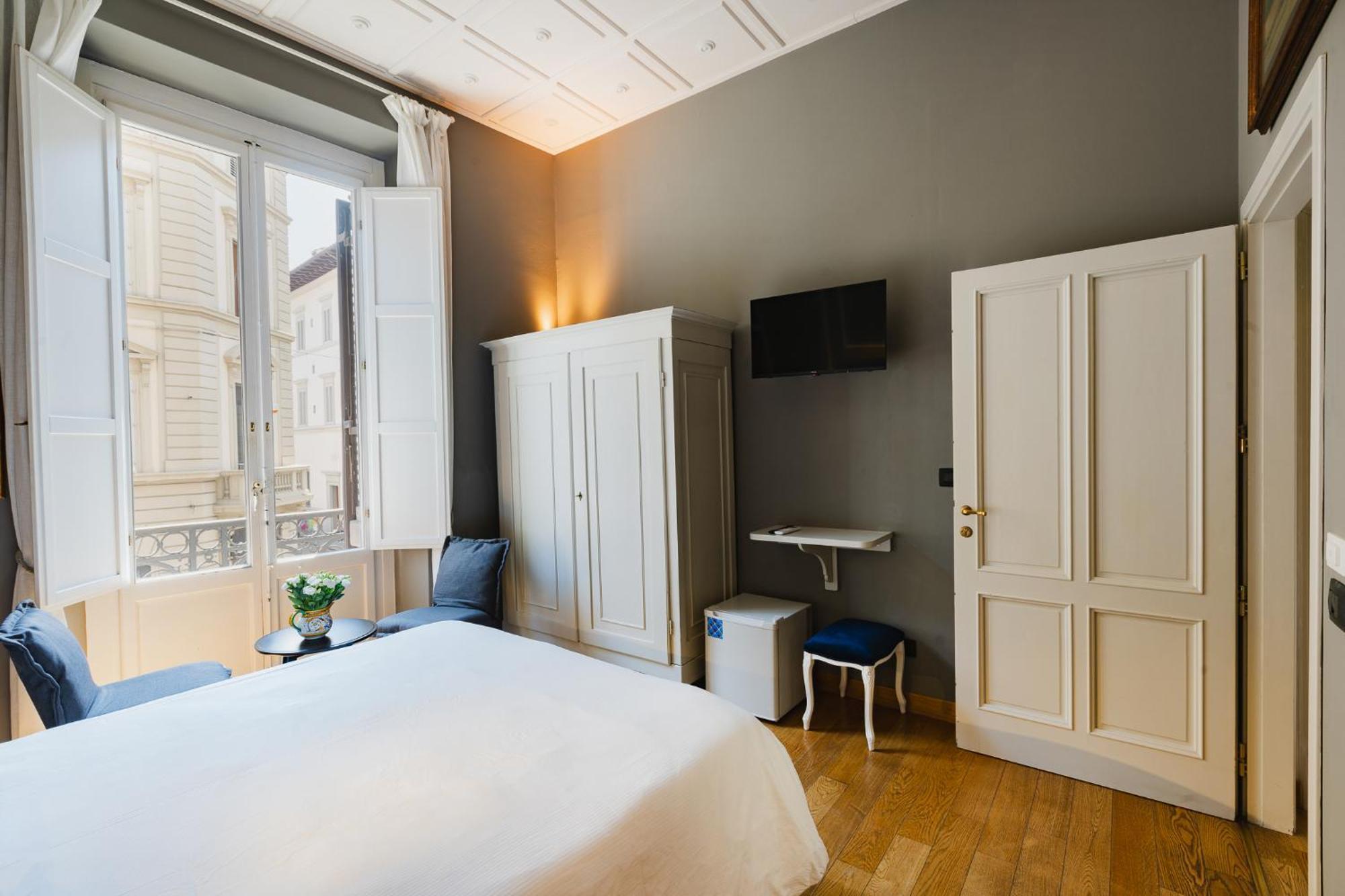 Am Collection Cavour Bed & Breakfast 4*